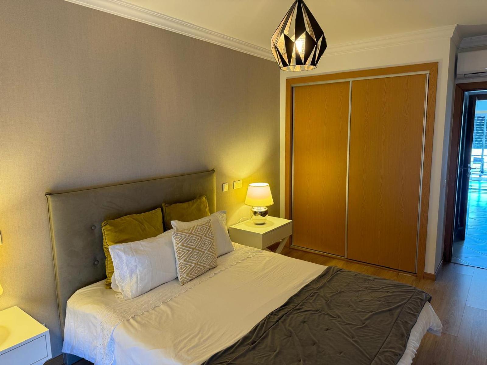 Modern 2 Bed Apartment 5Km Carvoeiro Lagoa  Exteriör bild