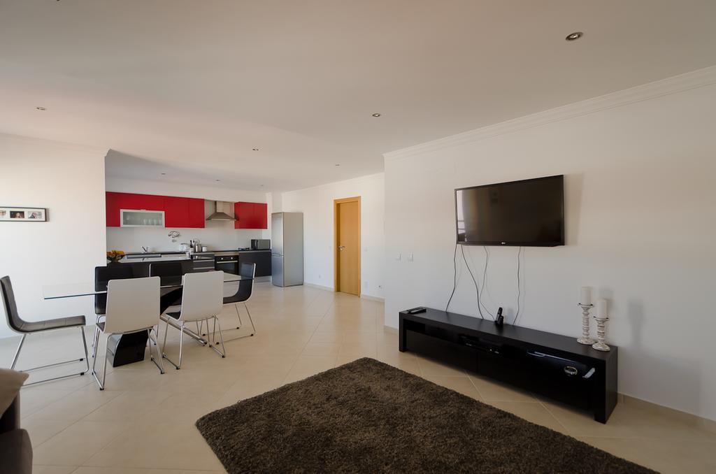 Modern 2 Bed Apartment 5Km Carvoeiro Lagoa  Exteriör bild