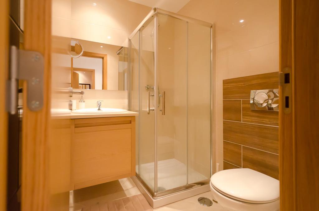 Modern 2 Bed Apartment 5Km Carvoeiro Lagoa  Exteriör bild
