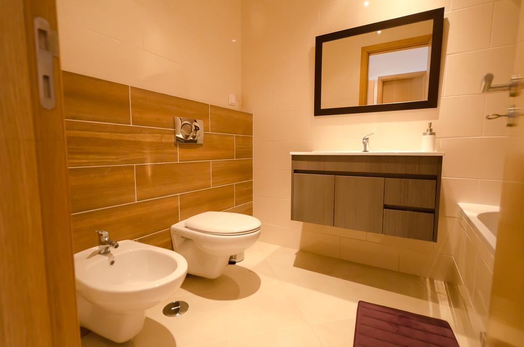 Modern 2 Bed Apartment 5Km Carvoeiro Lagoa  Exteriör bild
