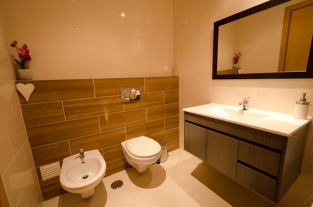 Modern 2 Bed Apartment 5Km Carvoeiro Lagoa  Exteriör bild